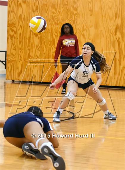 Thumbnail 1 in Haltom vs Nimitz (EMS-ISD Tournament) photogallery.