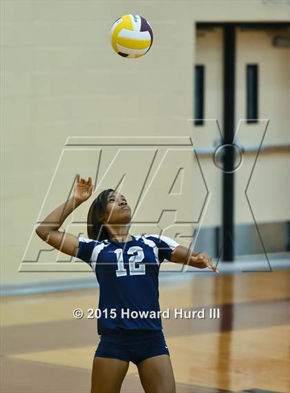 Thumbnail 2 in Haltom vs Nimitz (EMS-ISD Tournament) photogallery.