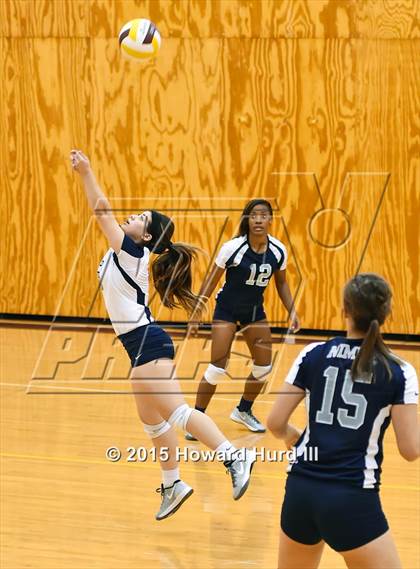 Thumbnail 1 in Haltom vs Nimitz (EMS-ISD Tournament) photogallery.
