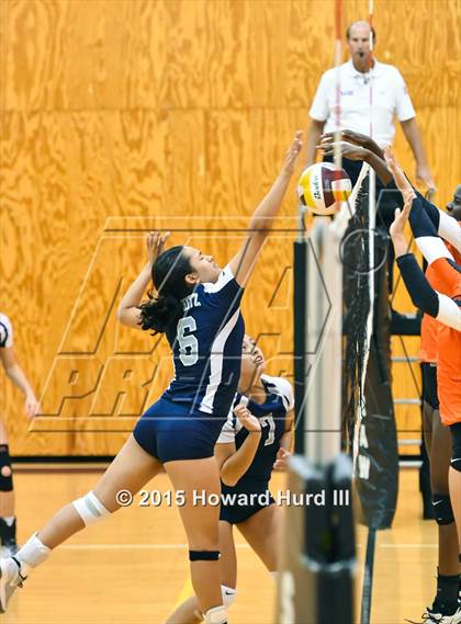 Thumbnail 1 in Haltom vs Nimitz (EMS-ISD Tournament) photogallery.