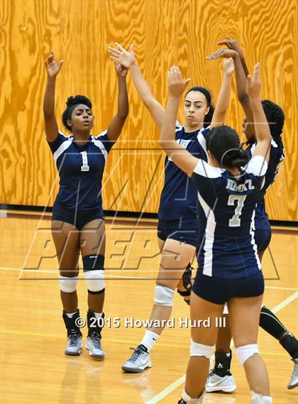 Thumbnail 3 in Haltom vs Nimitz (EMS-ISD Tournament) photogallery.