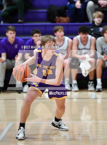 Thumbnail 3 in Mt. Pulaski @ Delavan photogallery.