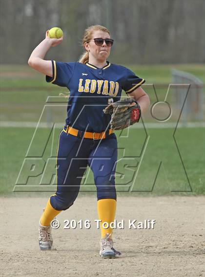 Thumbnail 3 in Ledyard @ Montville photogallery.
