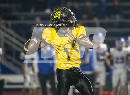 Thumbnail 2 in Taft vs. Clinton-Massie (OHSAA Division 4 Regional) photogallery.