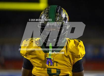 Thumbnail 2 in Taft vs. Clinton-Massie (OHSAA Division 4 Regional) photogallery.