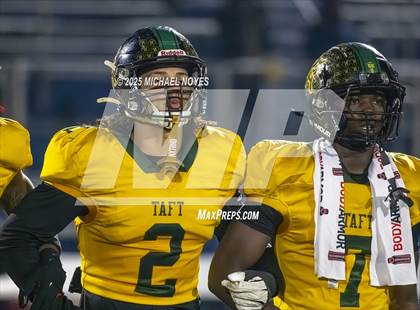 Thumbnail 3 in Taft vs. Clinton-Massie (OHSAA Division 4 Regional) photogallery.