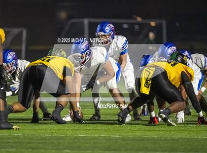 Thumbnail 1 in Taft vs. Clinton-Massie (OHSAA Division 4 Regional) photogallery.