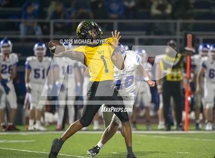 Thumbnail 3 in Taft vs. Clinton-Massie (OHSAA Division 4 Regional) photogallery.