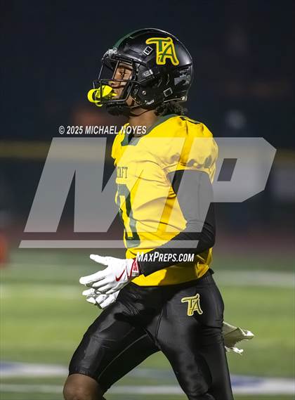 Thumbnail 1 in Taft vs. Clinton-Massie (OHSAA Division 4 Regional) photogallery.