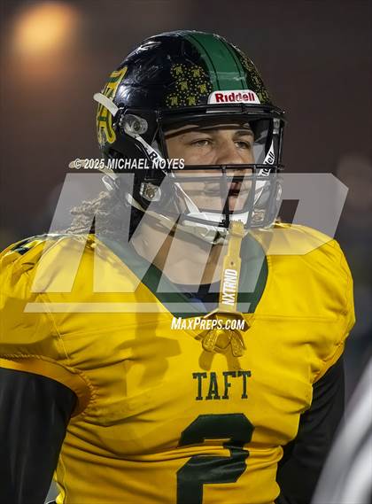 Thumbnail 1 in Taft vs. Clinton-Massie (OHSAA Division 4 Regional) photogallery.