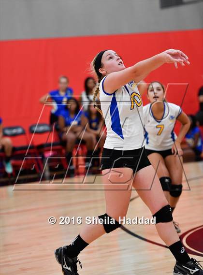 Thumbnail 2 in Canterbury @ Carrollwood Day photogallery.