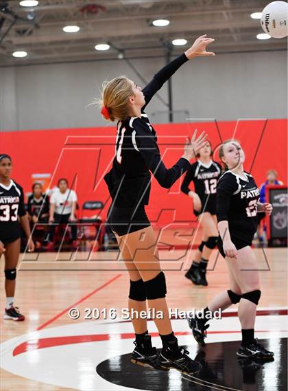 Thumbnail 2 in Canterbury @ Carrollwood Day photogallery.