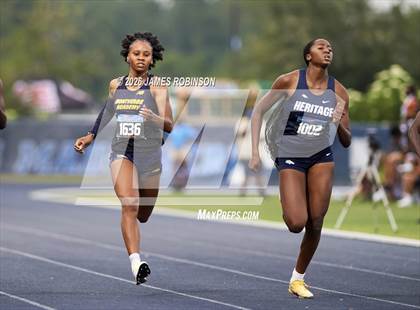 Thumbnail 1 in FHSAA 2A Finals (200 Meters) photogallery.