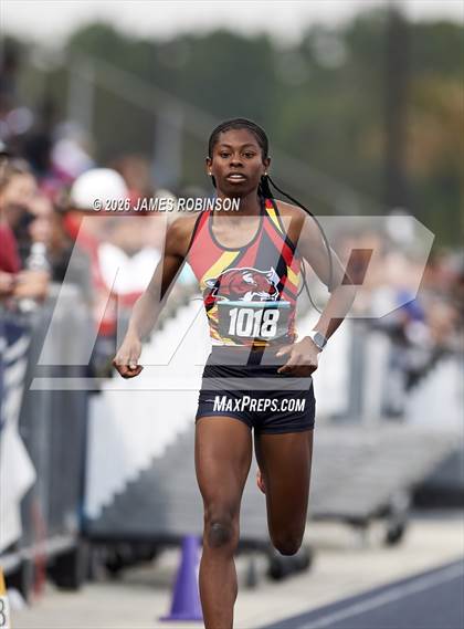 Thumbnail 2 in FHSAA 2A Finals (200 Meters) photogallery.