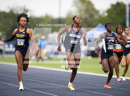 Thumbnail 3 in FHSAA 2A Finals (200 Meters) photogallery.