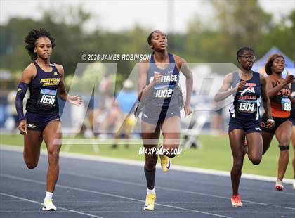 Thumbnail 3 in FHSAA 2A Finals (200 Meters) photogallery.