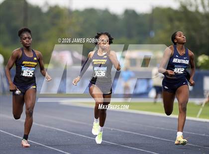 Thumbnail 3 in FHSAA 2A Finals (200 Meters) photogallery.