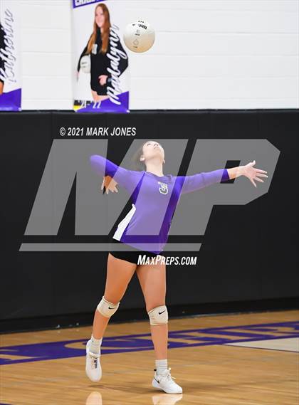 Thumbnail 1 in Northwest Christian vs. Camp Verde (JV) photogallery.