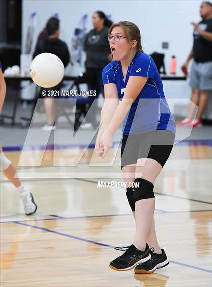Thumbnail 2 in Northwest Christian vs. Camp Verde (JV) photogallery.
