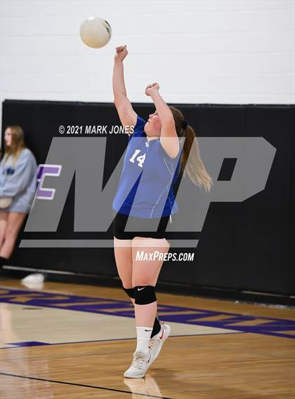 Thumbnail 3 in Northwest Christian vs. Camp Verde (JV) photogallery.