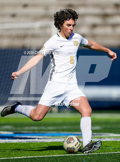 Thumbnail 3 in Dutch Fork vs. Irmo (Capital City Cup) photogallery.