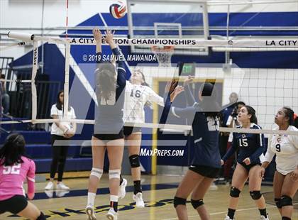 Thumbnail 1 in Chatsworth vs Venice (CIF LACS D1 Final) photogallery.