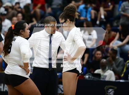Thumbnail 1 in Chatsworth vs Venice (CIF LACS D1 Final) photogallery.
