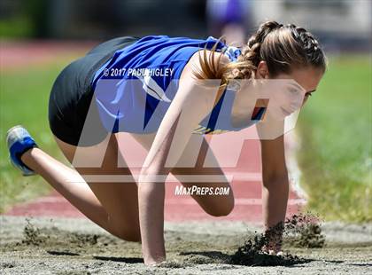 Thumbnail 3 in CIF Shasta-Cascade League Finals photogallery.