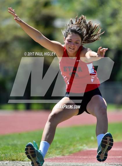 Thumbnail 2 in CIF Shasta-Cascade League Finals photogallery.