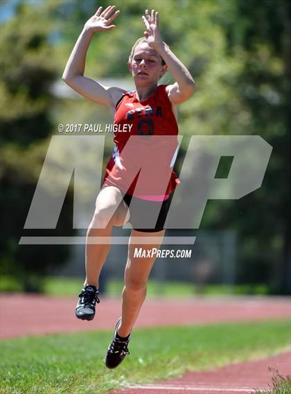 Thumbnail 3 in CIF Shasta-Cascade League Finals photogallery.