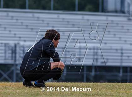 Thumbnail 2 in Armwood vs. Jesuit photogallery.