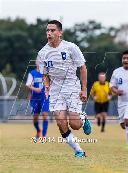 Thumbnail 2 in Armwood vs. Jesuit photogallery.