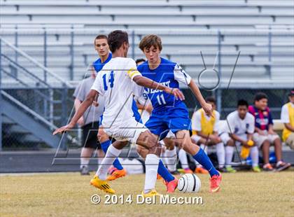 Thumbnail 3 in Armwood vs. Jesuit photogallery.