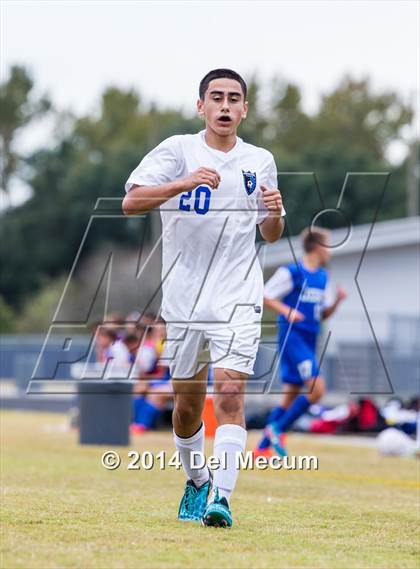 Thumbnail 1 in Armwood vs. Jesuit photogallery.