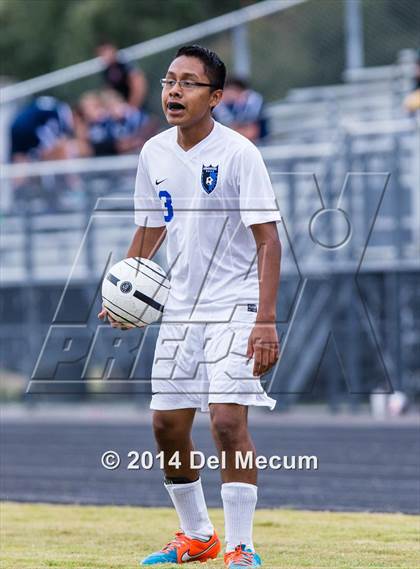 Thumbnail 3 in Armwood vs. Jesuit photogallery.