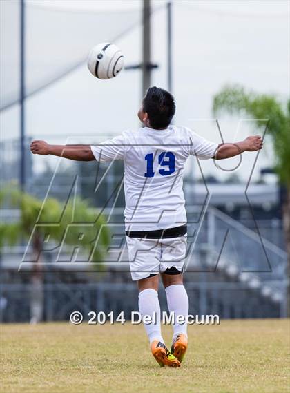 Thumbnail 1 in Armwood vs. Jesuit photogallery.