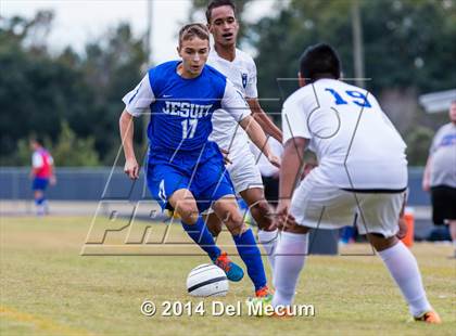 Thumbnail 1 in Armwood vs. Jesuit photogallery.