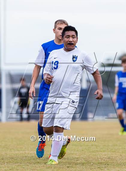 Thumbnail 3 in Armwood vs. Jesuit photogallery.