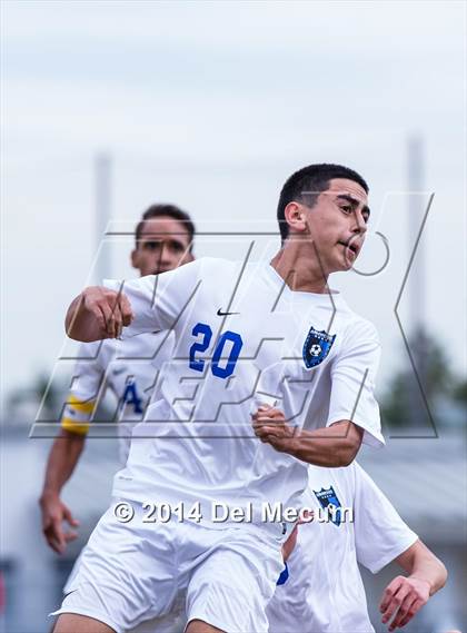 Thumbnail 2 in Armwood vs. Jesuit photogallery.
