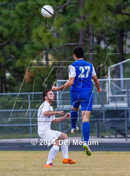 Thumbnail 2 in Armwood vs. Jesuit photogallery.
