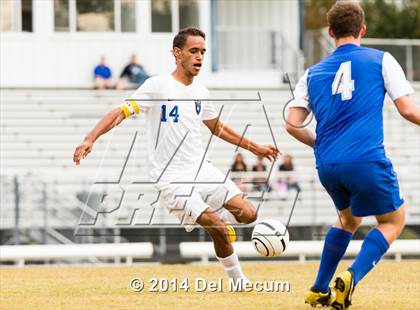 Thumbnail 2 in Armwood vs. Jesuit photogallery.