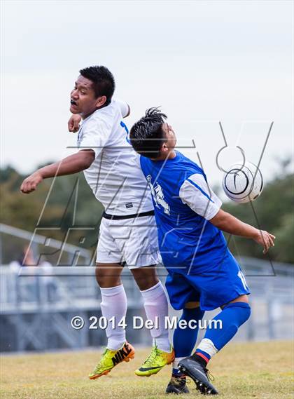Thumbnail 3 in Armwood vs. Jesuit photogallery.