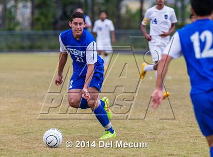 Thumbnail 2 in Armwood vs. Jesuit photogallery.