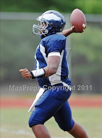 Thumbnail 3 in Conard @ Hartford Public photogallery.