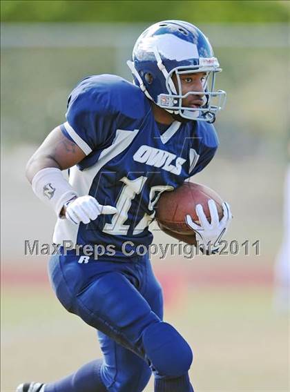 Thumbnail 2 in Conard @ Hartford Public photogallery.