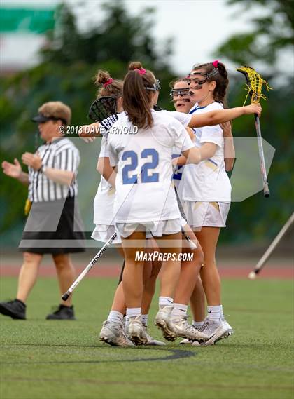 Thumbnail 2 in Norwell vs. Bromfield (MIAA Division 2 State Final) photogallery.