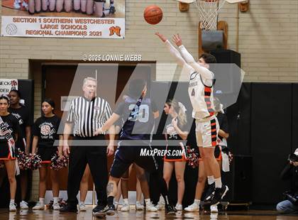 Thumbnail 3 in Suffern @ Mamaroneck photogallery.