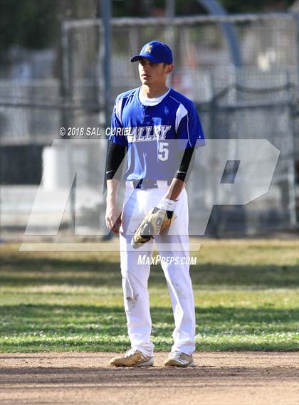 Thumbnail 3 in Valley Christian Academy vs. Orcutt Academy photogallery.