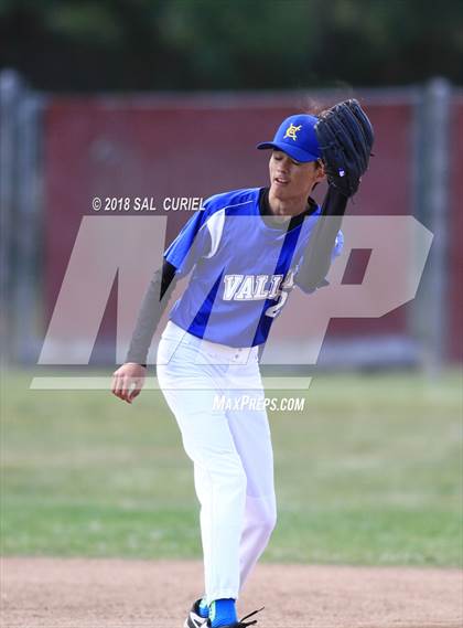 Thumbnail 2 in Valley Christian Academy vs. Orcutt Academy photogallery.