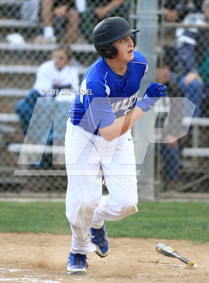 Thumbnail 3 in Valley Christian Academy vs. Orcutt Academy photogallery.